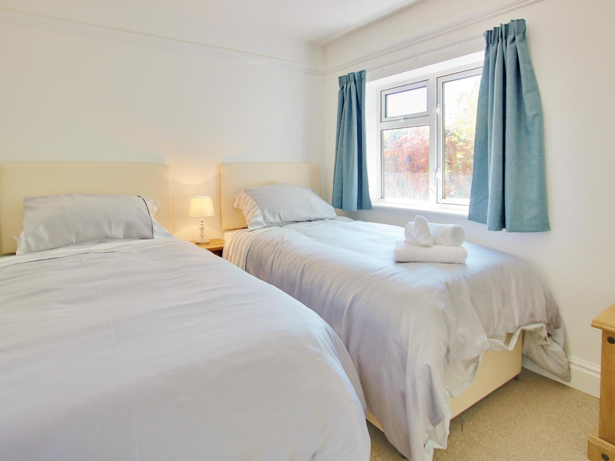 Irenic Lodge Netley Marsh Eksteriør billede