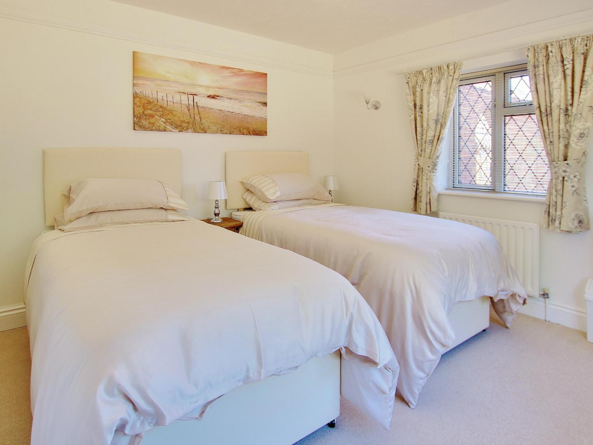 Irenic Lodge Netley Marsh Eksteriør billede
