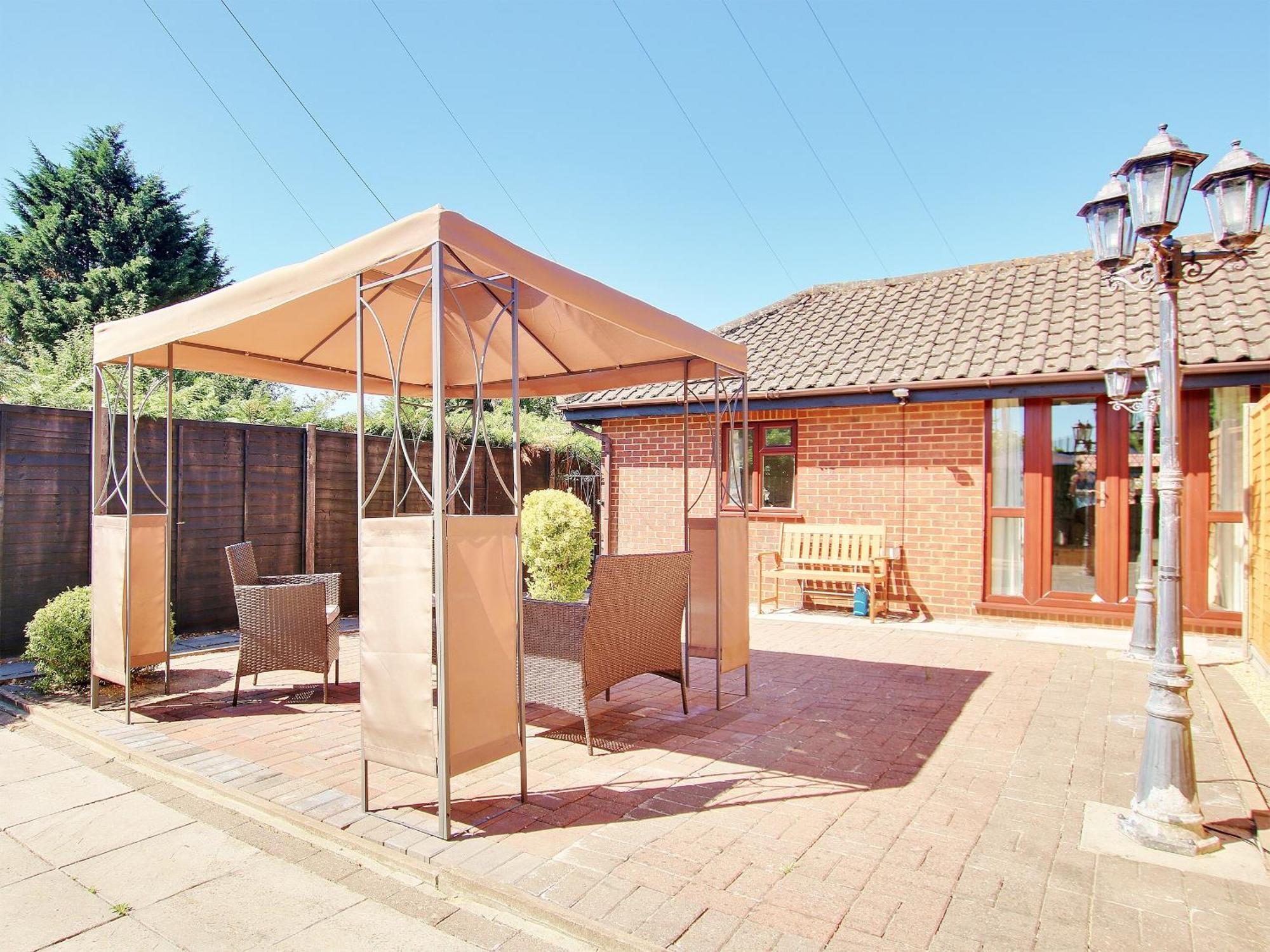 Irenic Lodge Netley Marsh Eksteriør billede
